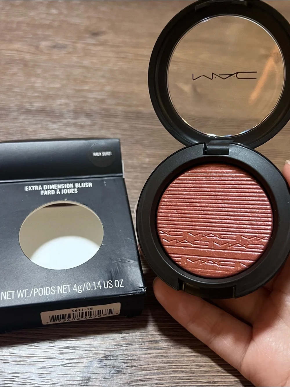 MAC Extra Dimension Blush FAUX SURE! - Picture 4 of 9